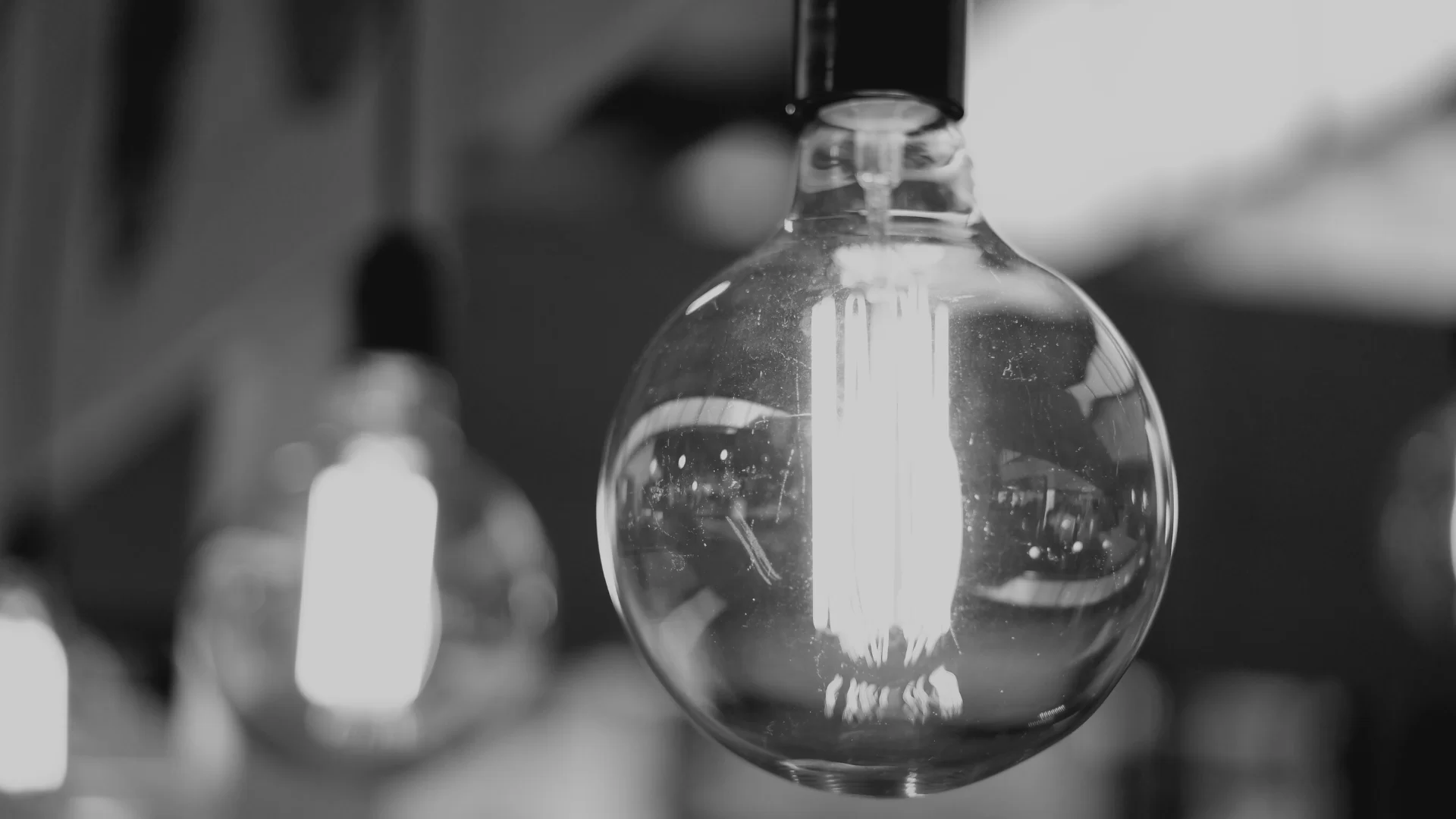 Energy-efficient lightbulb
